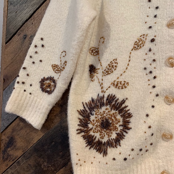 Beaded cardigan - Picture 2 of 6